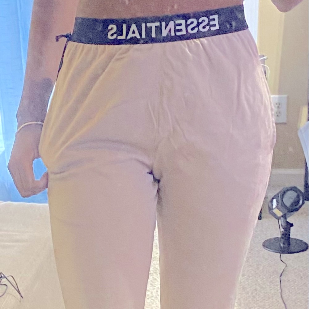 Essential sweatpants